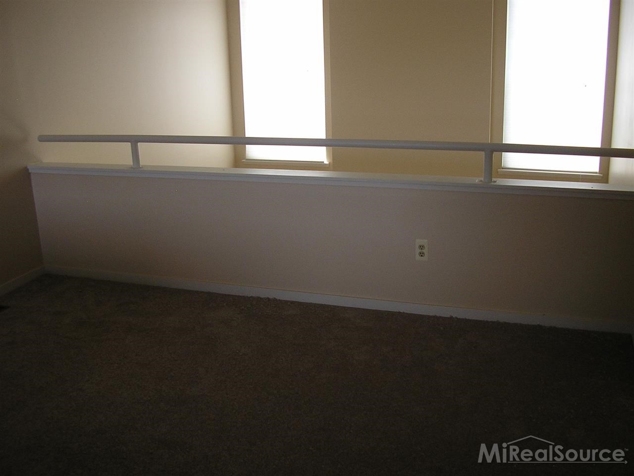 685 Highgate Mews, Unit 153 Rochester Hills, MI 48307 - Photo 14 of 17
