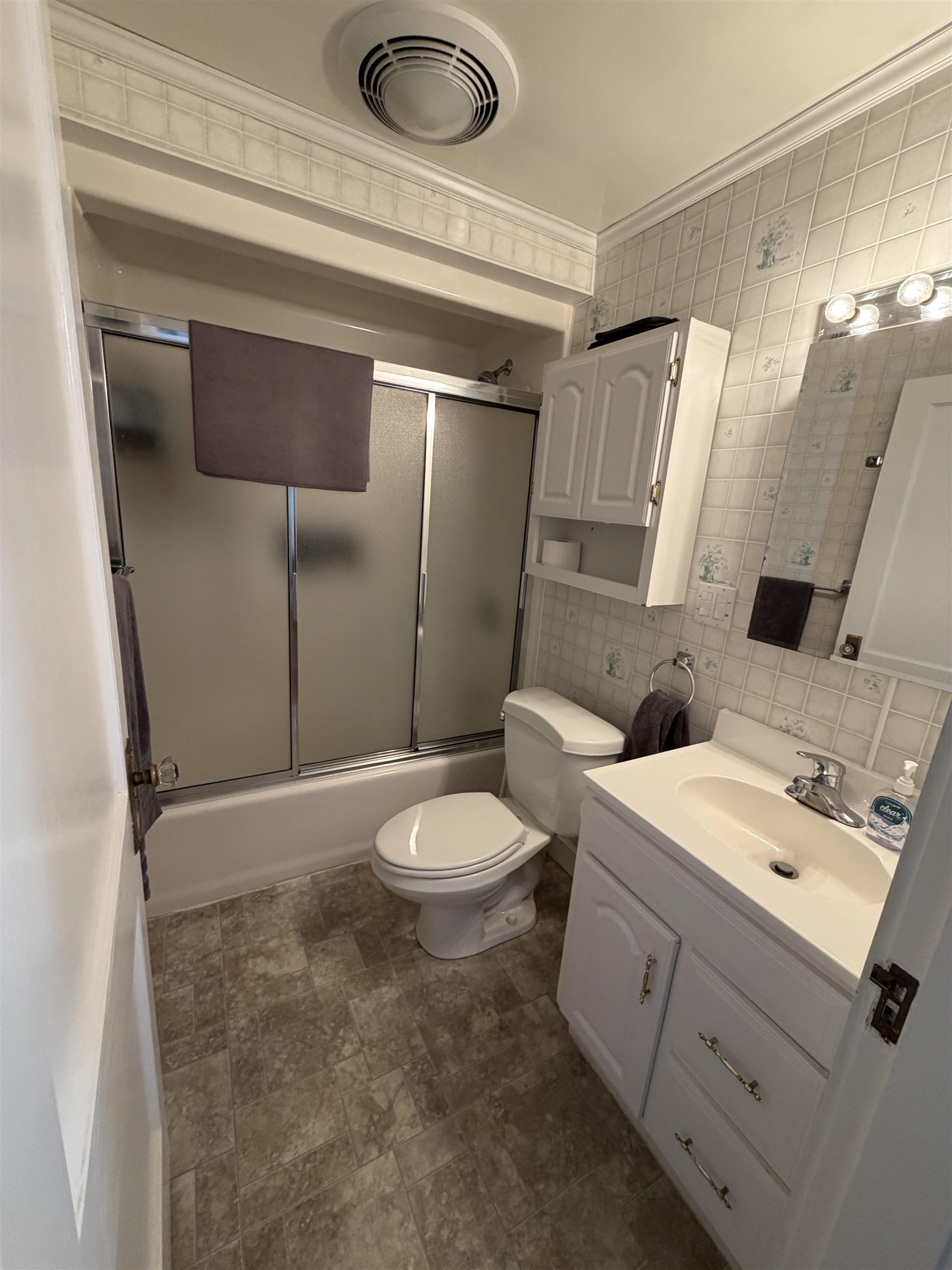 47 Morgan Street Manchester, NH 03102 - Photo 10 of 28