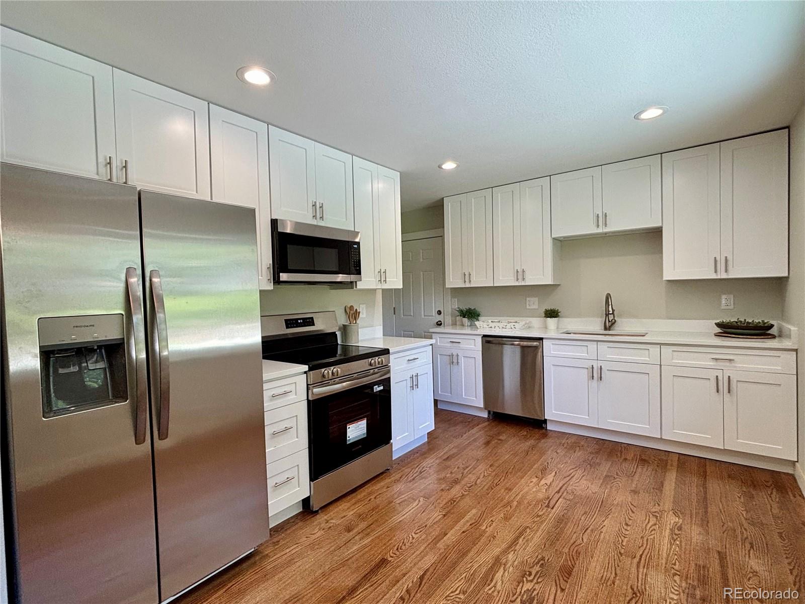 3412 South Patton Way Denver, CO 80236 - Photo 8 of 26