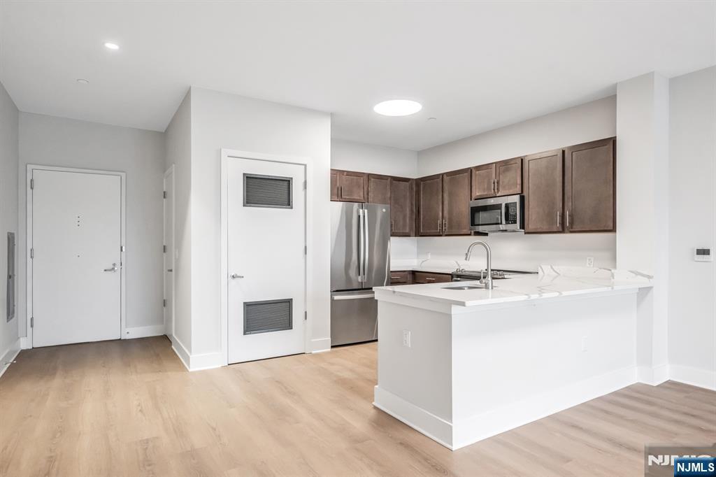 1 Center Street, Unit 205 Clifton, NJ 07011 - Photo 4 of 15