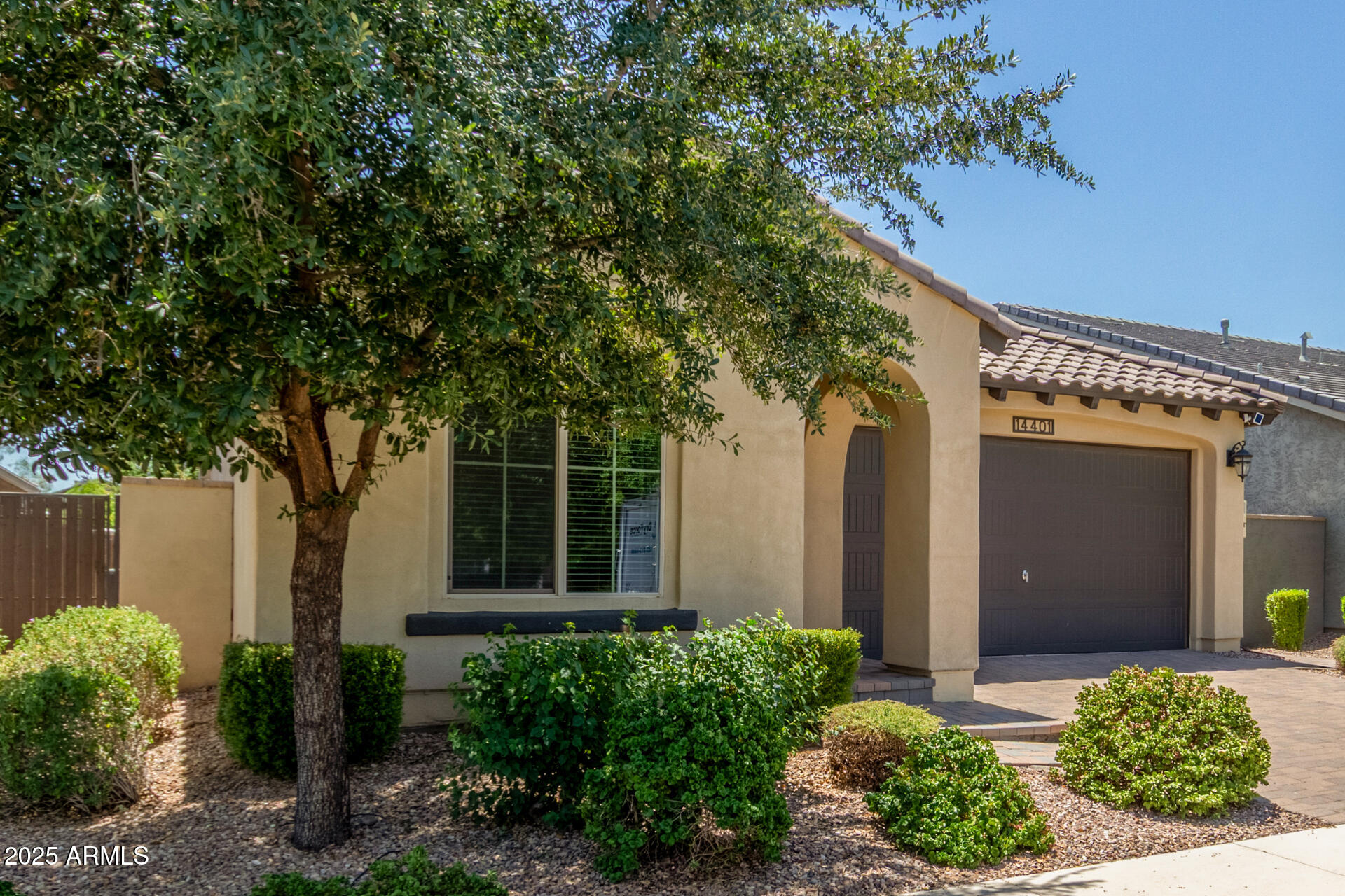14401 West Wethersfield Road Surprise, AZ 85379 - Photo 4 of 37 4 Wethersfield