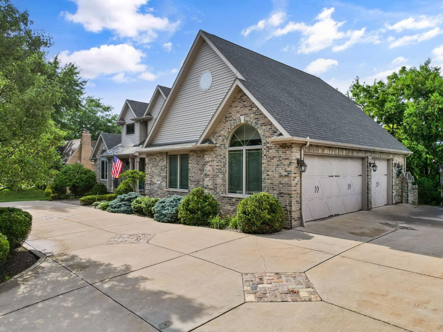 1435 Ridge Road Munster, IN 46321 - Photo 2 of 63 a front view of house with yard and green space