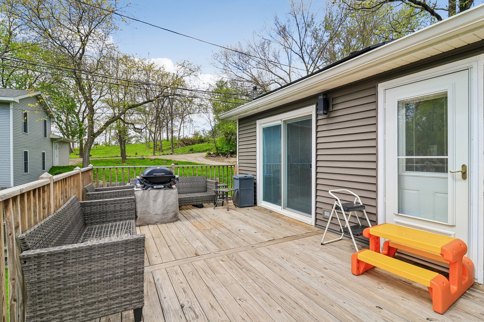 1011 Ridgewood Avenue McHenry, IL 60051 - Photo 37 of 43 Gallery Image 37