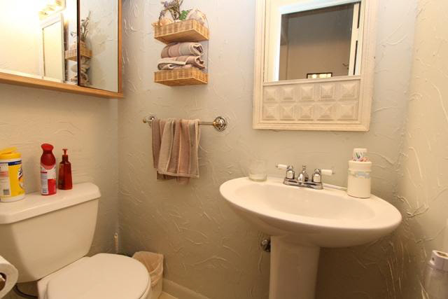 1831 Bashor Road Goshen, IN 46526 - Photo 15 of 25 Gallery Image 15