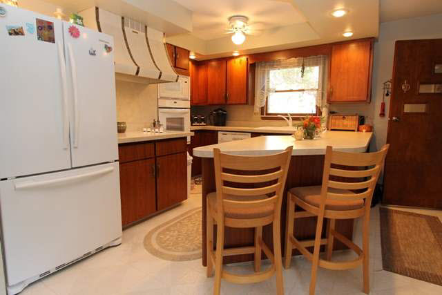 1831 Bashor Road Goshen, IN 46526 - Photo 6 of 25 Gallery Image 6