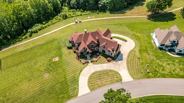 $1,699,990 | 4047 Ironwood Drive, Greenbrier, TN 37073