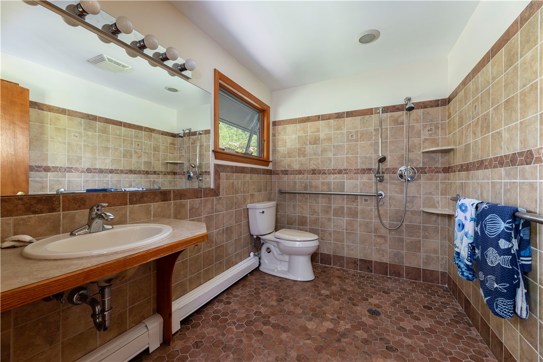 11 Guzeika Road North Kingstown, RI 02852 - Photo 18 of 48