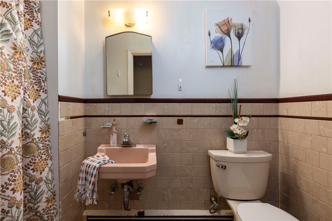 11 Guzeika Road North Kingstown, RI 02852 - Photo 22 of 48