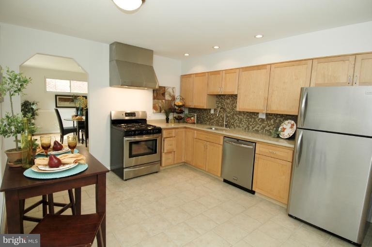 3507 Kayson Street Silver Spring, MD 20906 - Photo 7 of 24 Kitchen