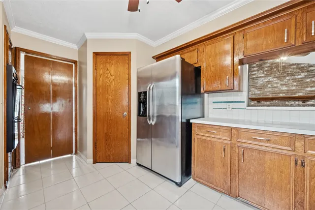 $2,050 | 2159 River Village Drive, Kingwood, TX 77339