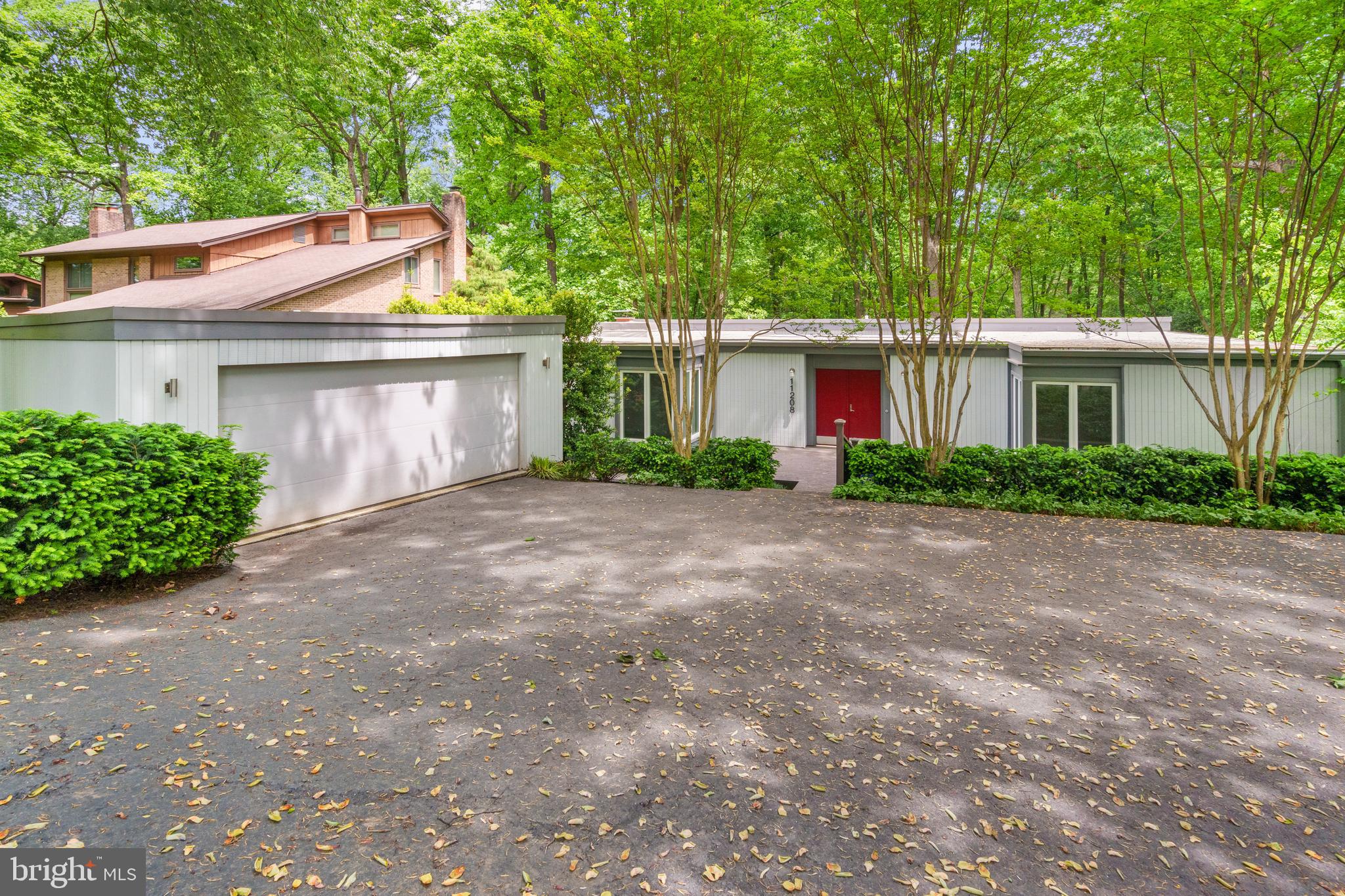 11208 Wedge Drive Reston, VA 20190 - Photo 2 of 43