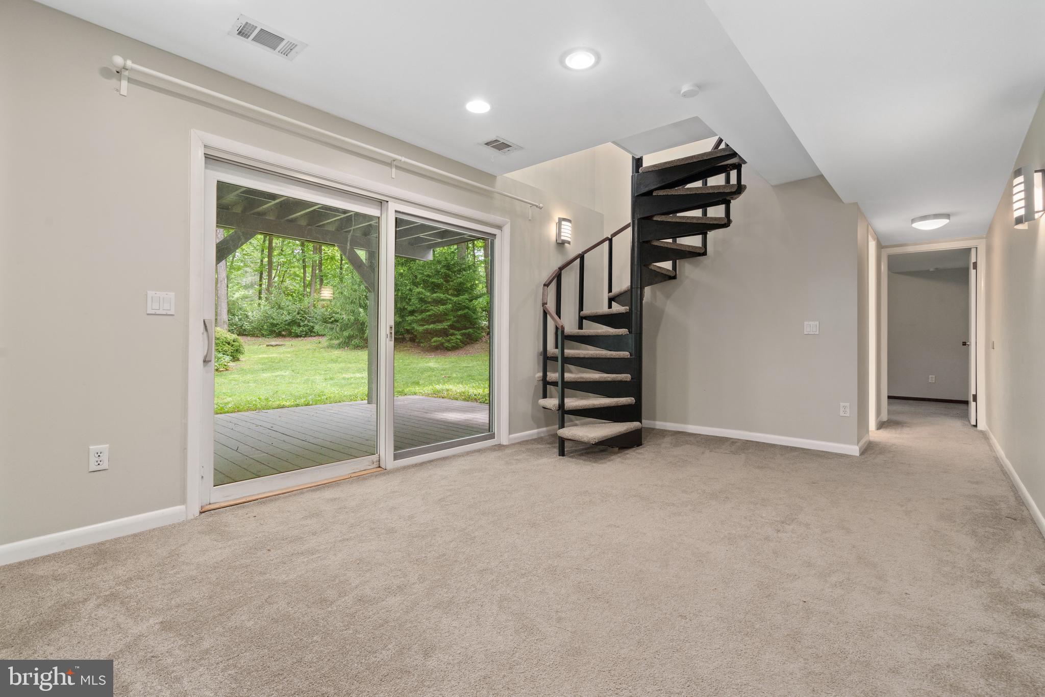 11208 Wedge Drive Reston, VA 20190 - Photo 30 of 43