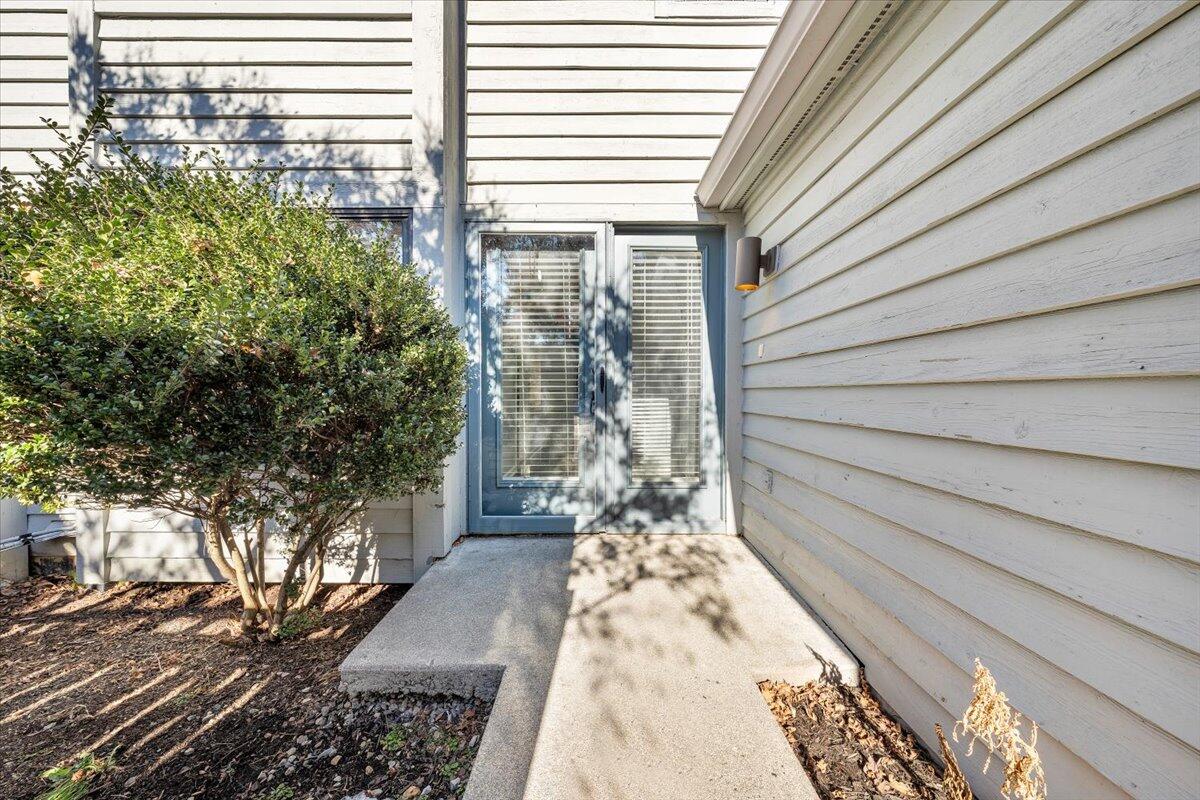 2432 Post Oak Road Salem, VA 24153 - Photo 4 of 32 Entryway_2