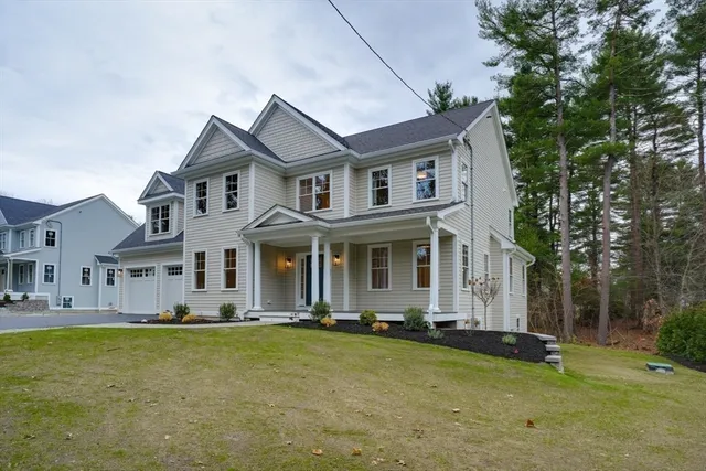 $1,895,000 | 21 Winter Street, Medfield, MA 02052