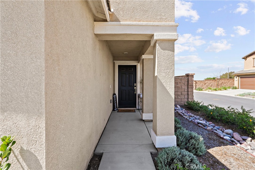 28395 Matador Road Winchester, CA 92596 - Photo 4 of 56
