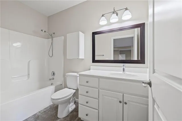 $450,000 | 22114 East 33rd Terrace Court South, Blue Springs, MO 64015