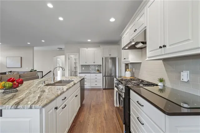 $450,000 | 22114 East 33rd Terrace Court South, Blue Springs, MO 64015