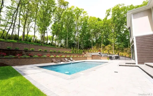 $30,000 | 156 Sugar Toms Lane, East Norwich, NY 11732