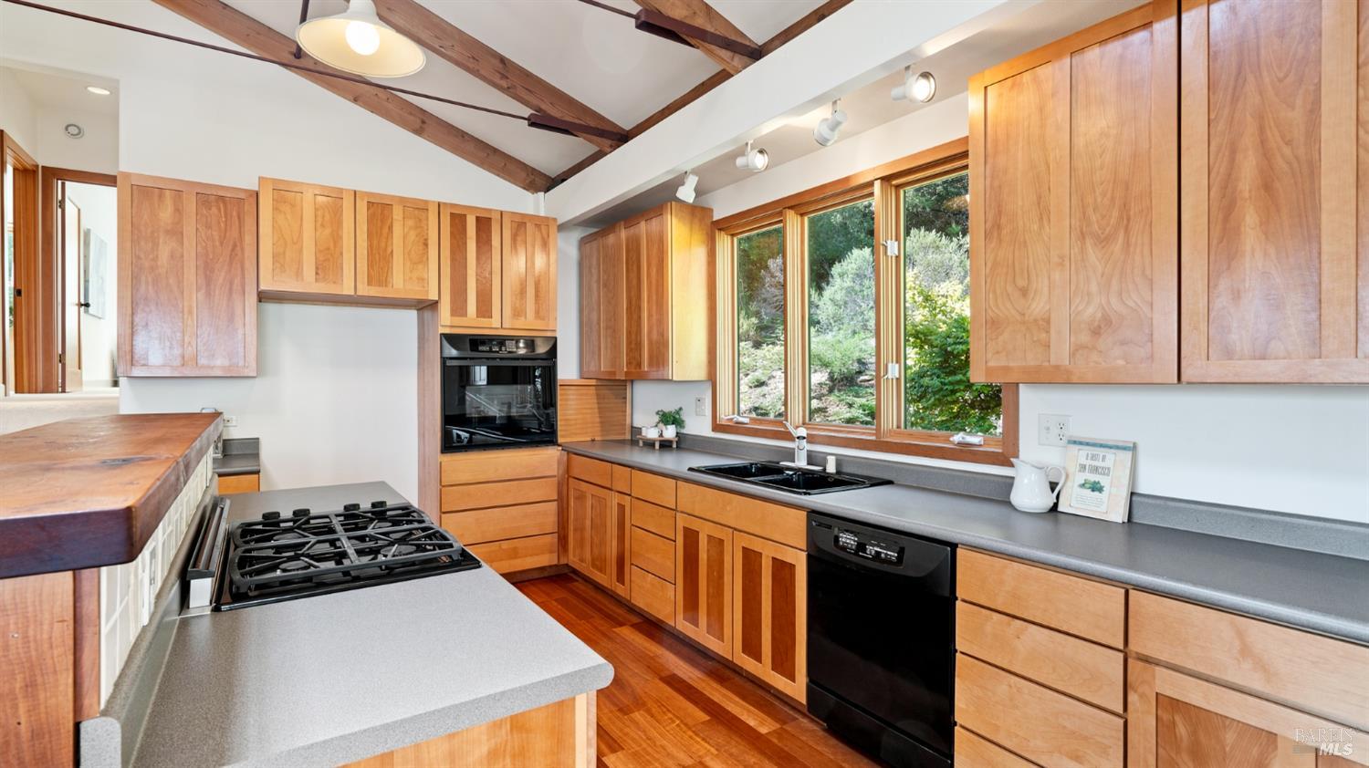 90 Dover Road Inverness, CA 94937 - Photo 12 of 54 Gallery Image 12
