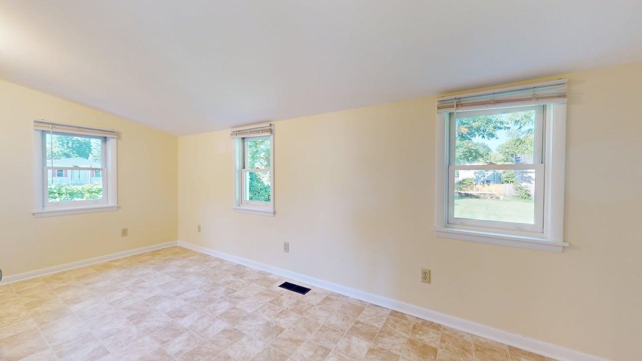 22 Liberty Street Swanton, VT 05488 - Photo 15 of 47