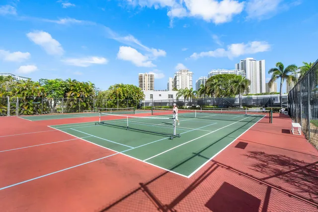 a view of a tennis court