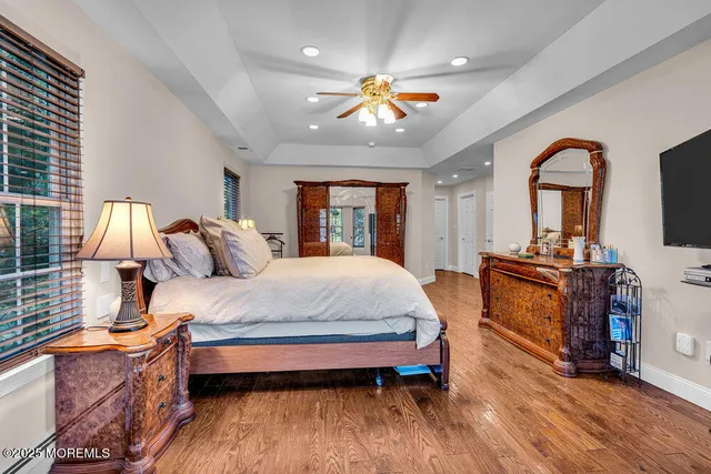 a view of entryway with a potted plant