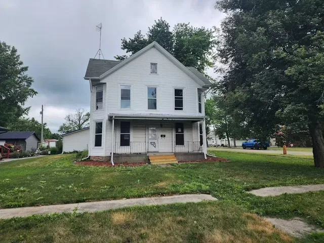 $54,900 | 110 North Vine Street, Bellflower, IL 61724