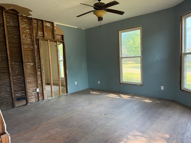 a view of entryway and hall