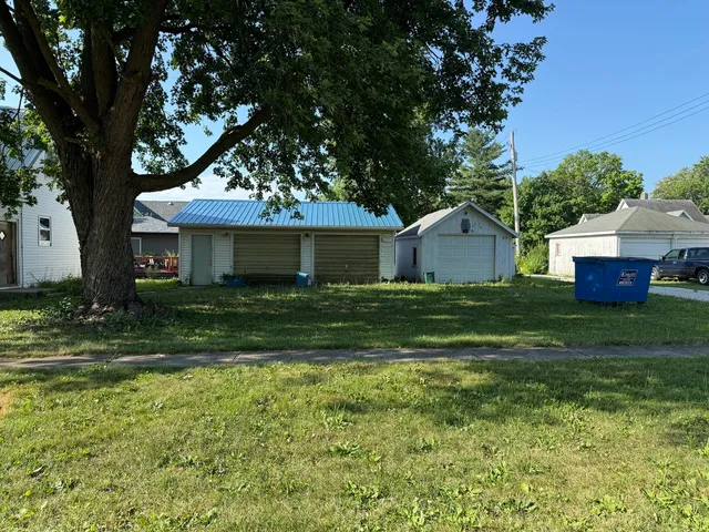 $54,900 | 110 North Vine Street, Bellflower, IL 61724