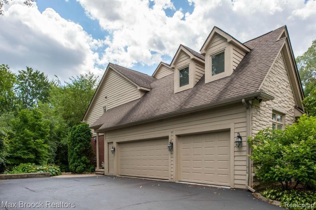 4855 Inveray Road Bloomfield Hills, MI 48301 - Photo 3 of 41