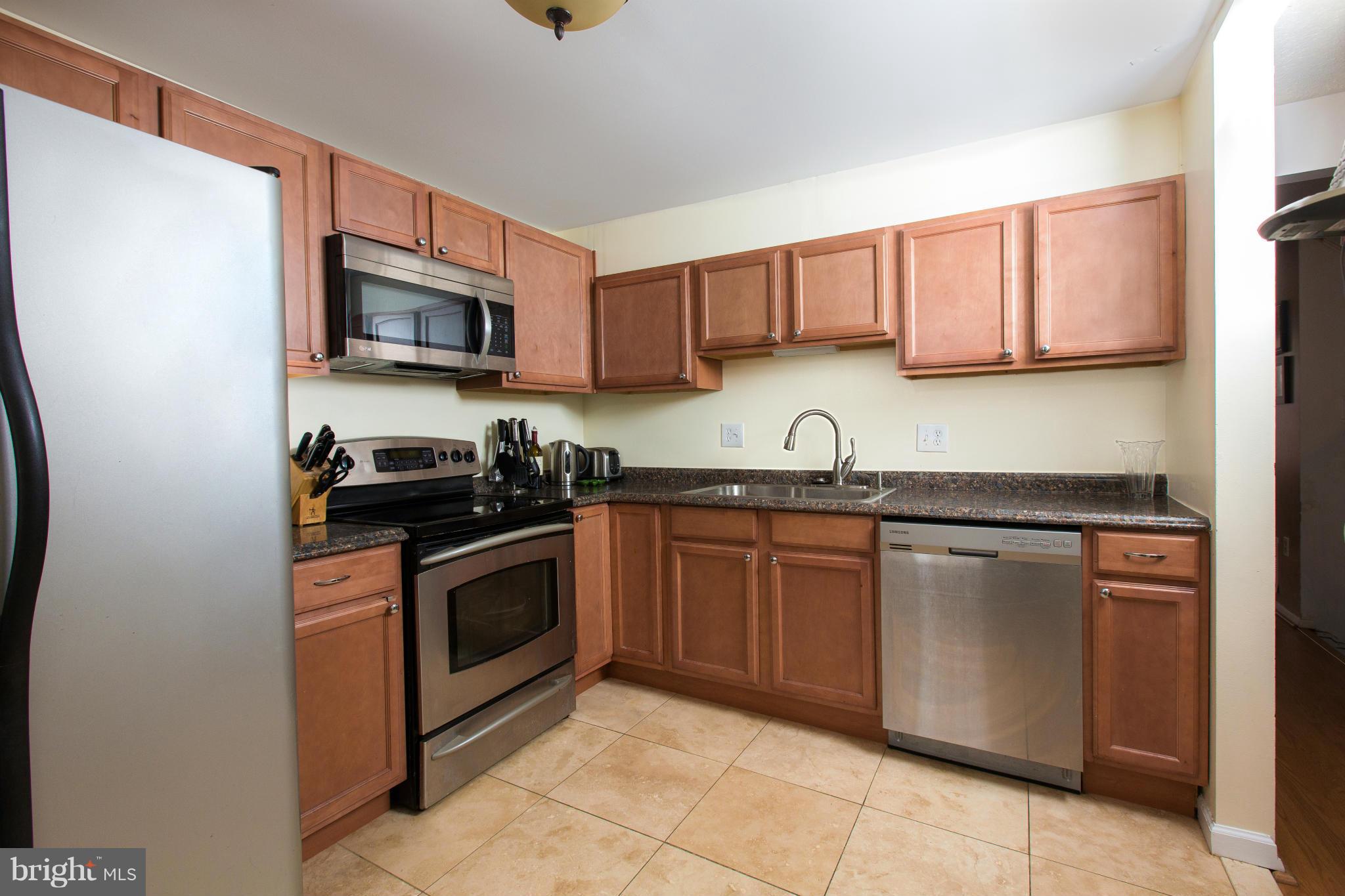 6212 Hillside Road Springfield, VA 22152 - Photo 12 of 27 Kitchen