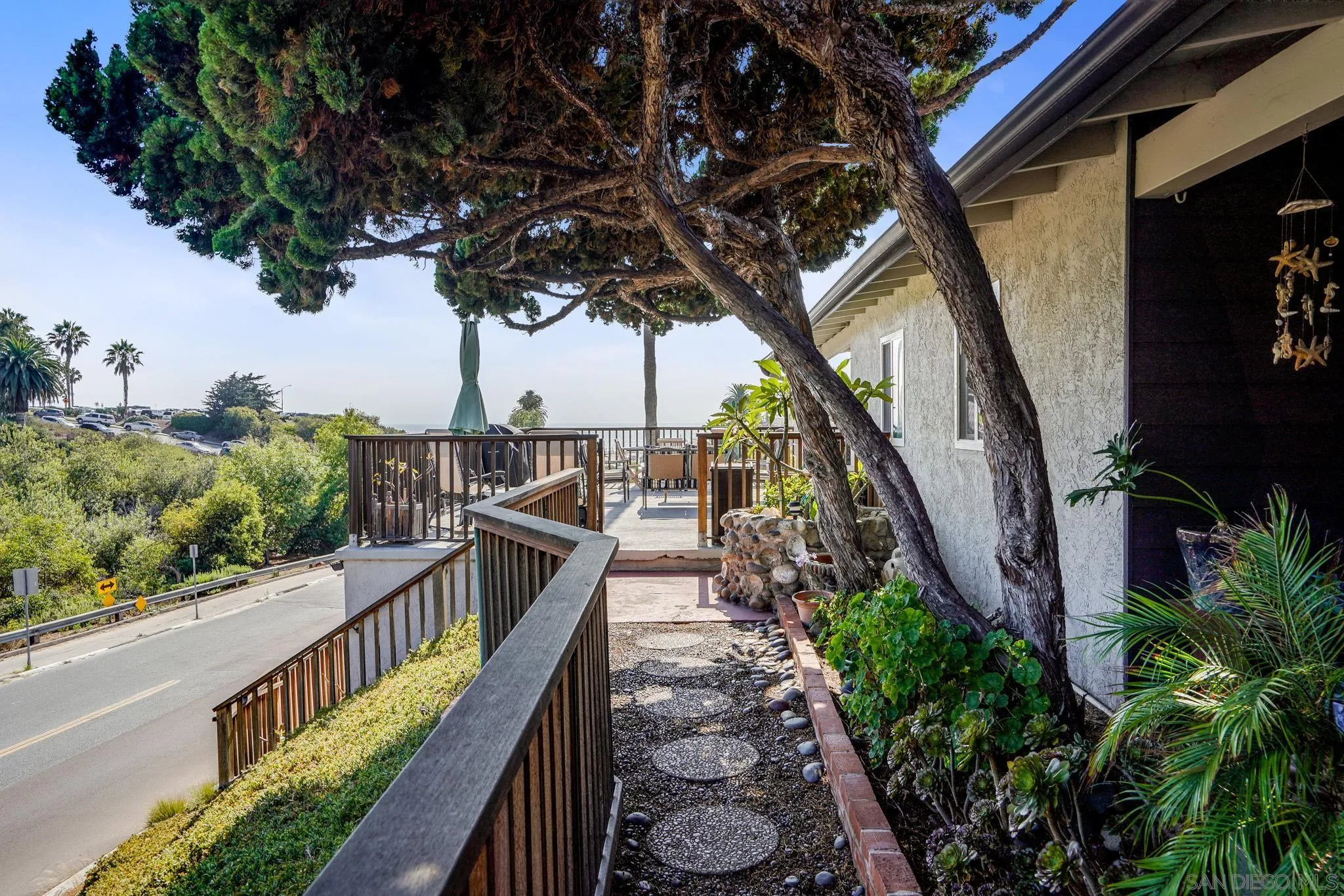 253 B Street Encinitas, CA 92024 - Photo 9 of 61