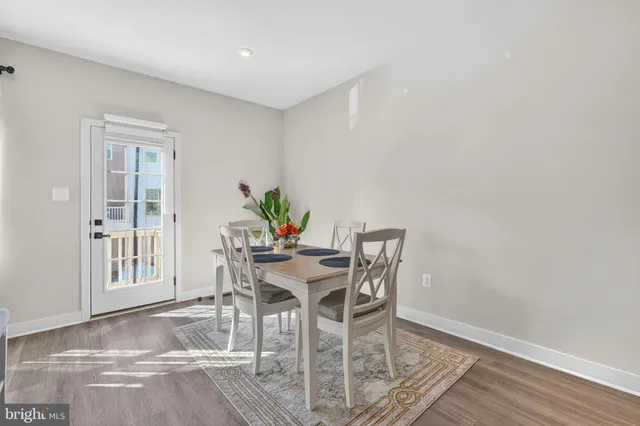 $529,999 | 9599 Tall Oaks Road, Montgomery Village, MD 20886