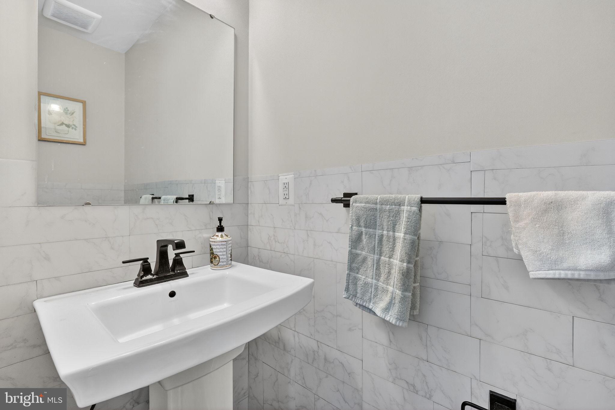 9599 Tall Oaks Road Montgomery Village, MD 20886 - Photo 20 of 42