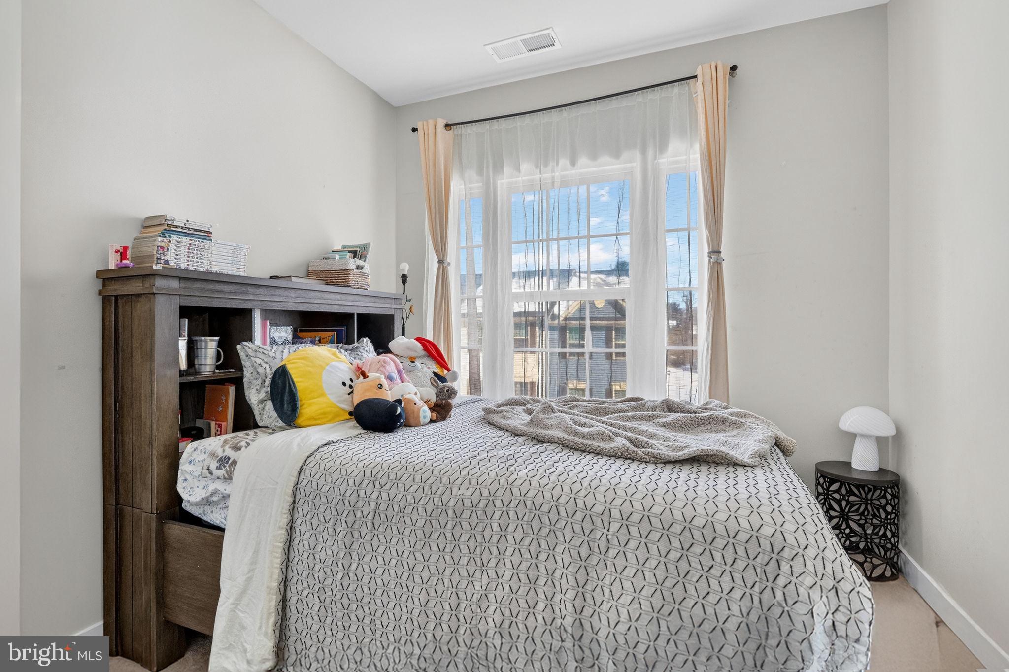 9599 Tall Oaks Road Montgomery Village, MD 20886 - Photo 23 of 42