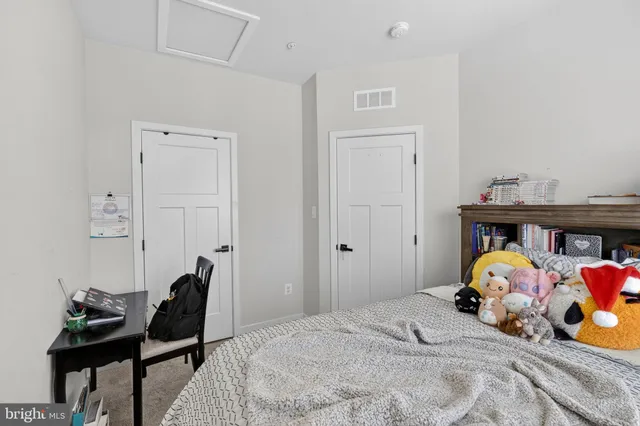 $529,999 | 9599 Tall Oaks Road, Montgomery Village, MD 20886