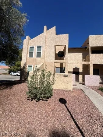 $1,595 | 3939 South Torrey Pines Drive, Las Vegas, NV 89103
