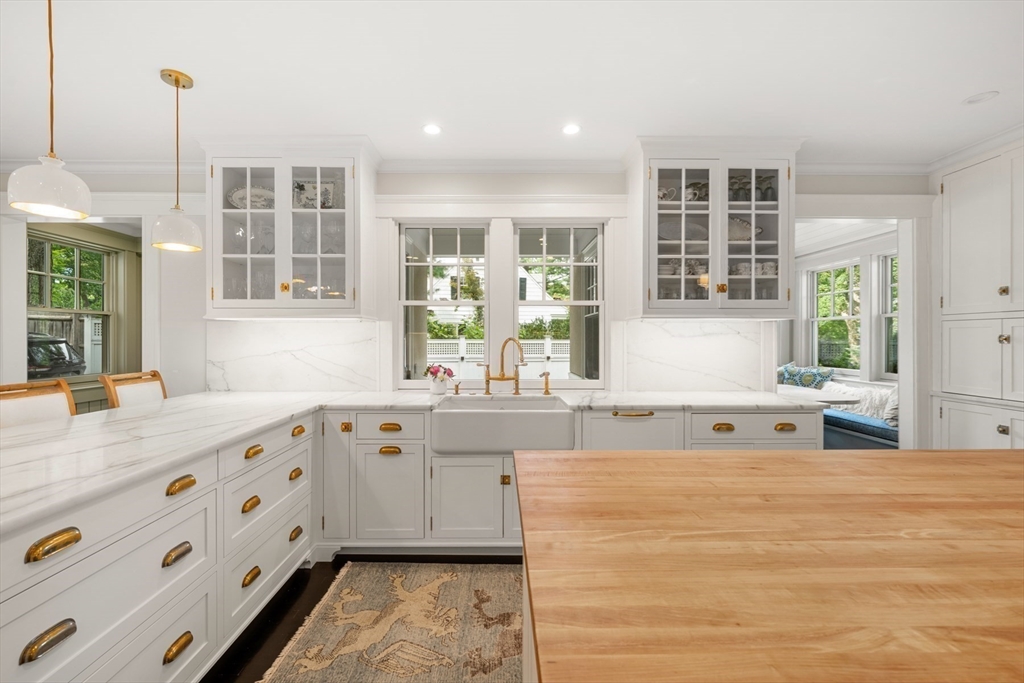 133 Abbott Road Wellesley, MA 02481 - Photo 10 of 42