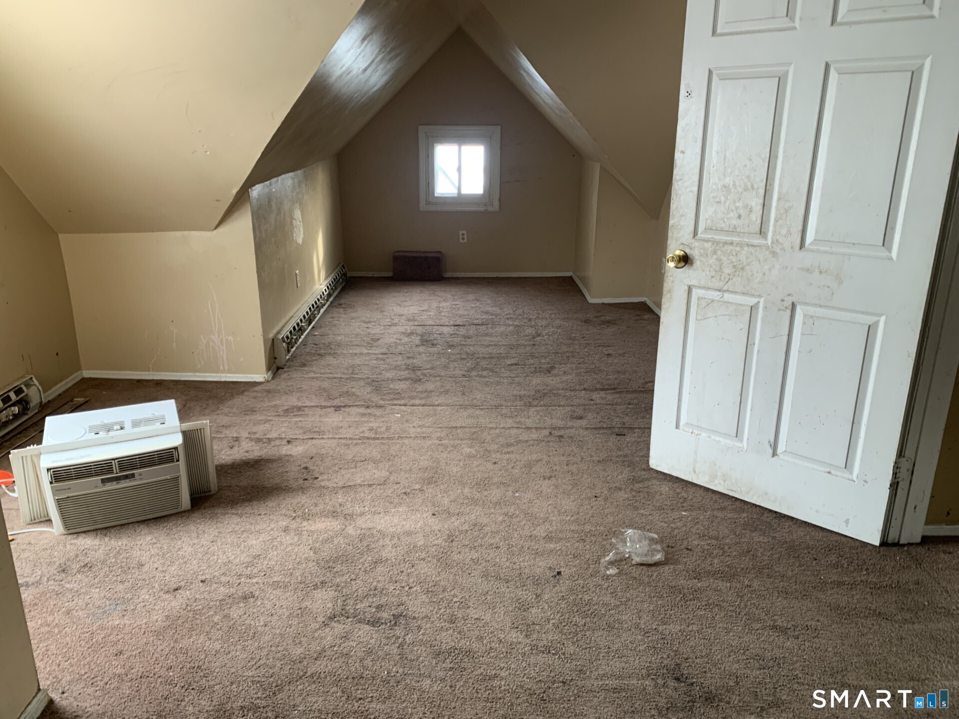 7 Davis Street, Unit 2 Danbury, CT 06810 - Photo 6 of 11
