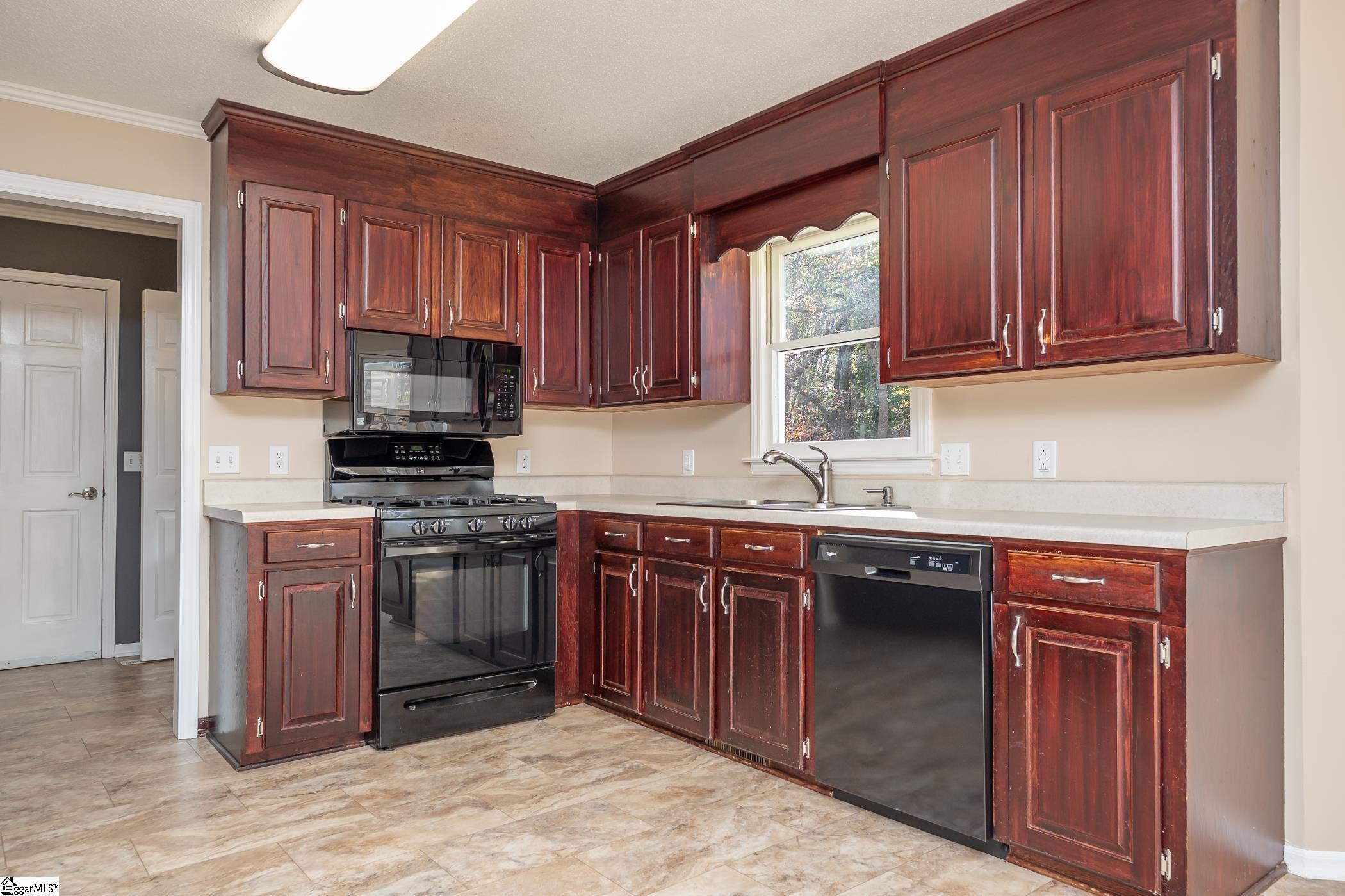 405 Spring Meadow Road Simpsonville, SC 29680 - Photo 11 of 36 Gallery Image 11