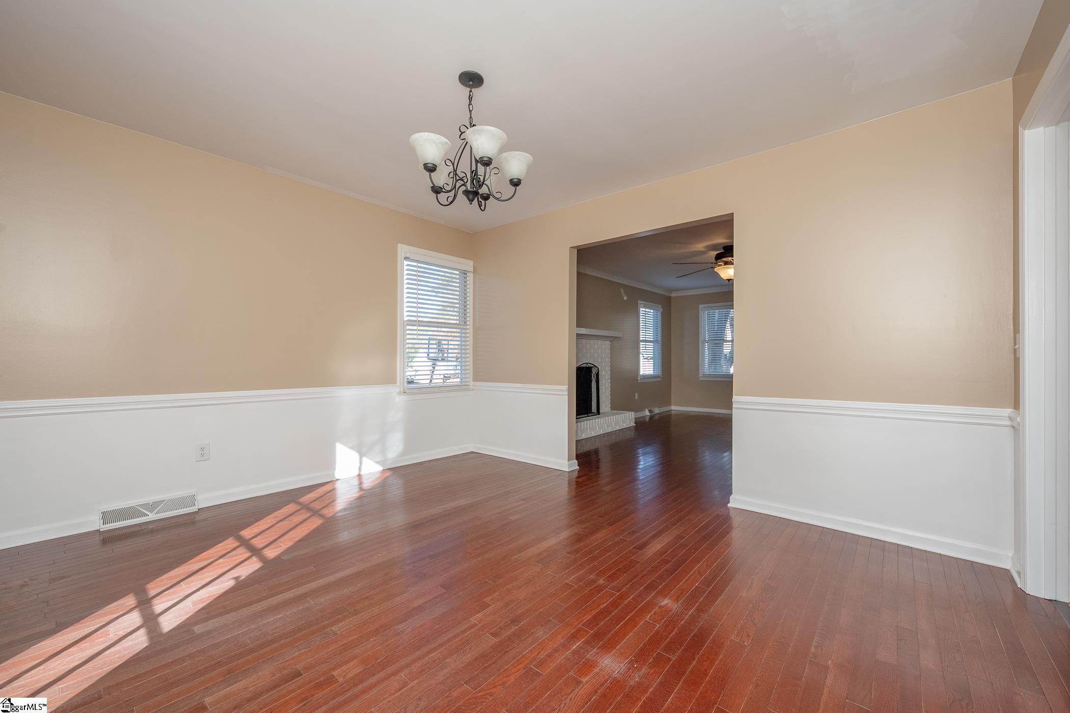 405 Spring Meadow Road Simpsonville, SC 29680 - Photo 4 of 36 Gallery Image 4