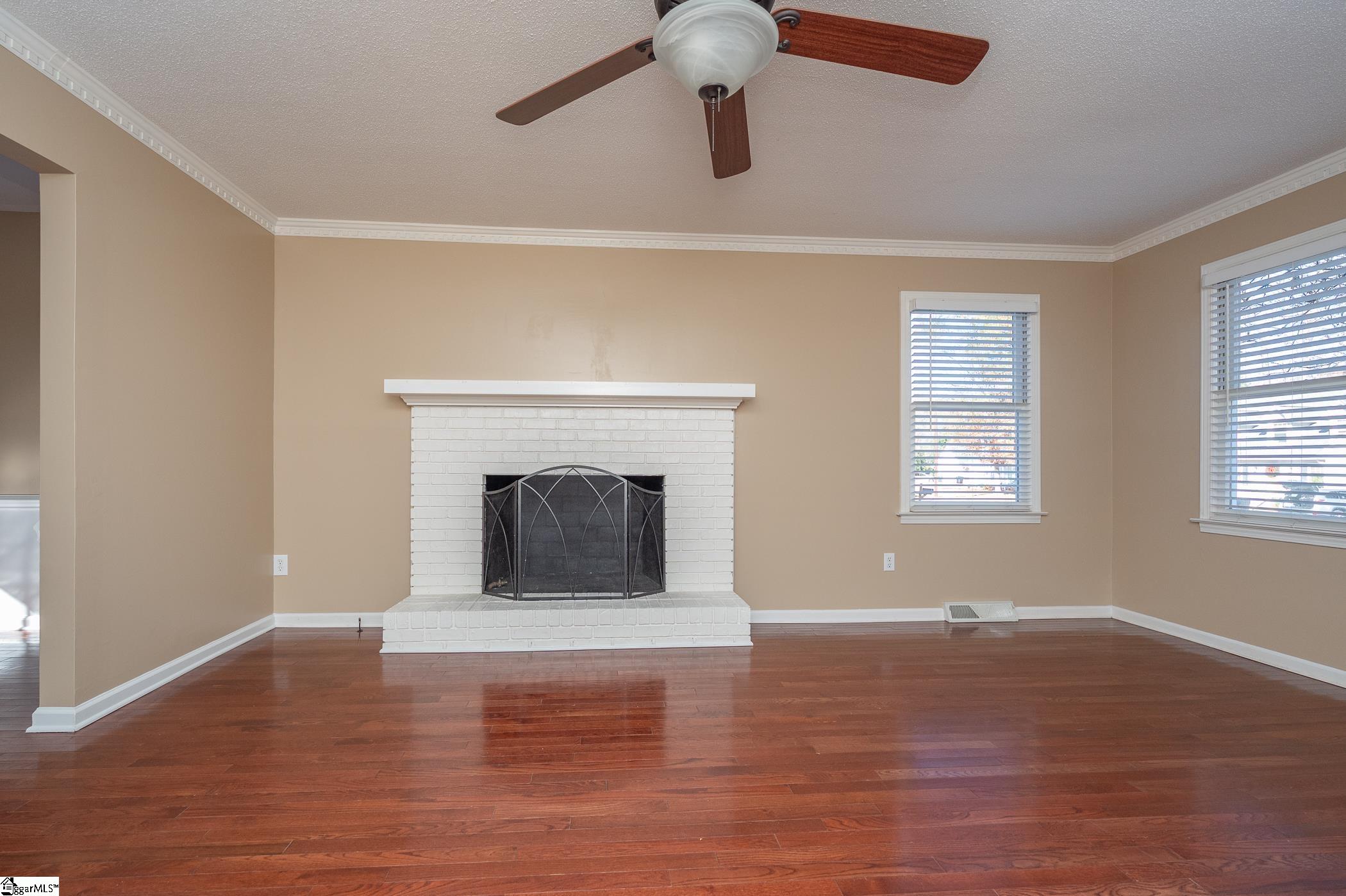 405 Spring Meadow Road Simpsonville, SC 29680 - Photo 8 of 36 Gallery Image 8