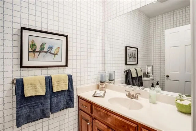 $635,000 | 610 Willow Lane, Ottawa, KS 66067