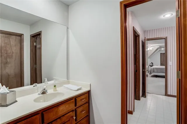 $635,000 | 610 Willow Lane, Ottawa, KS 66067