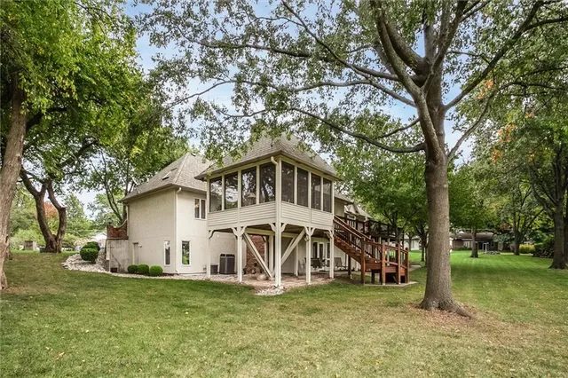 $635,000 | 610 Willow Lane, Ottawa, KS 66067