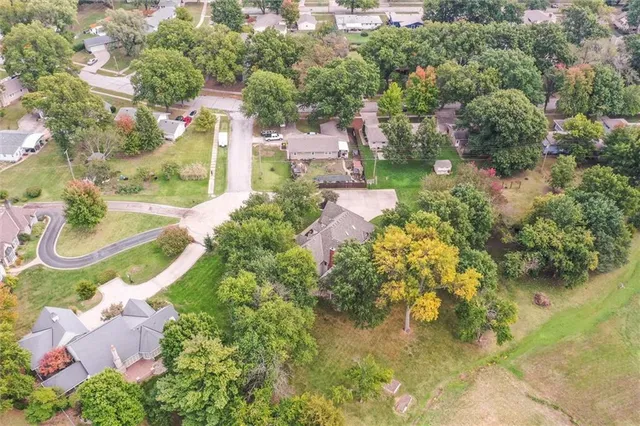 $635,000 | 610 Willow Lane, Ottawa, KS 66067