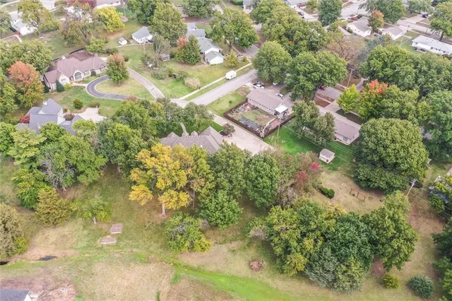 $635,000 | 610 Willow Lane, Ottawa, KS 66067