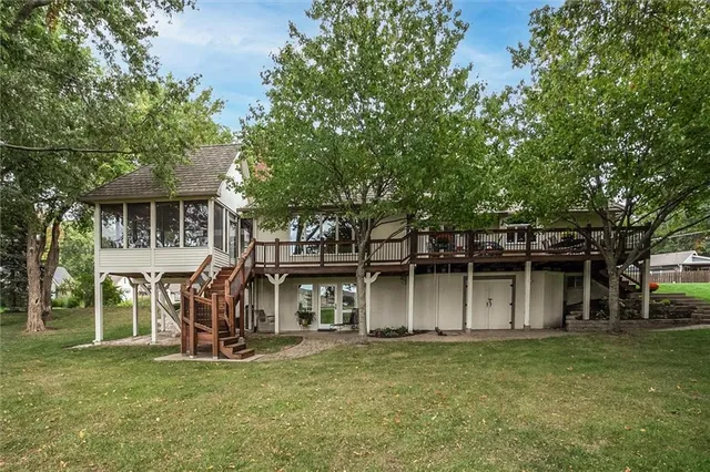 $635,000 | 610 Willow Lane, Ottawa, KS 66067