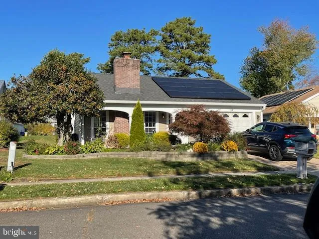 $360,000 | 14 Burtons Drive, Southampton, NJ 08088