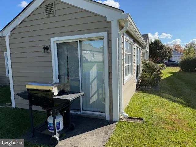 $360,000 | 14 Burtons Drive, Southampton, NJ 08088